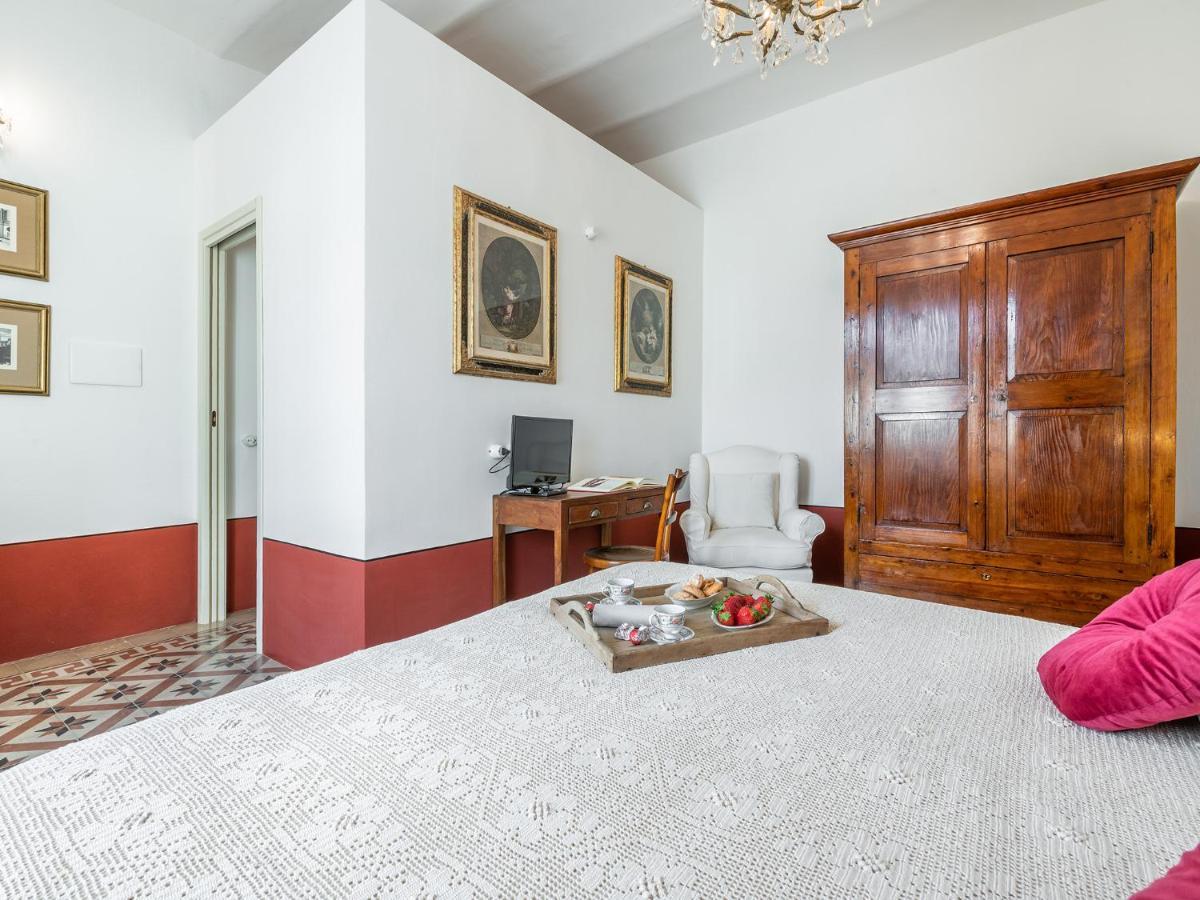 Palazzo Cherchi Dorgali Exteriér fotografie